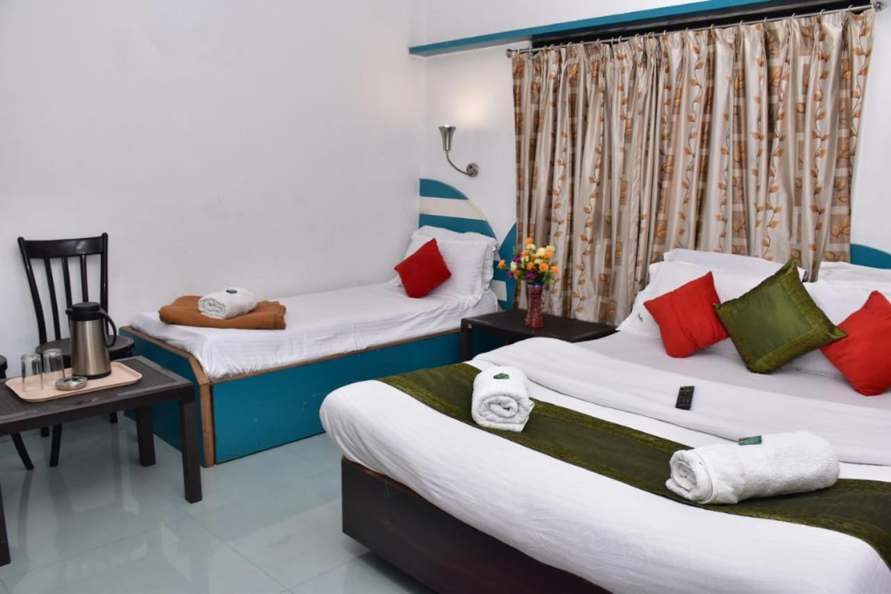 Rahi Hotel มหาบาเลชวาร์ ภายนอก รูปภาพ