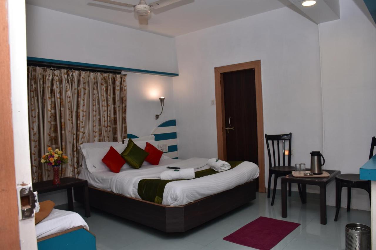 Rahi Hotel มหาบาเลชวาร์ ภายนอก รูปภาพ